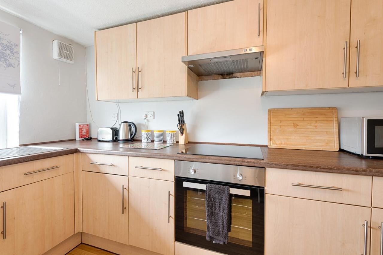 Free Parking, Spacious Rooms, Smart Tv'S All Rooms Swansea Exteriér fotografie